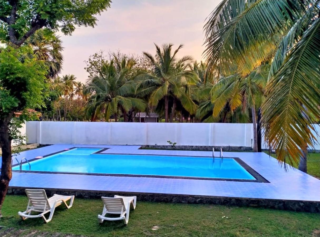 Pearl Oceanic Resort - Trincomalee Exterior foto
