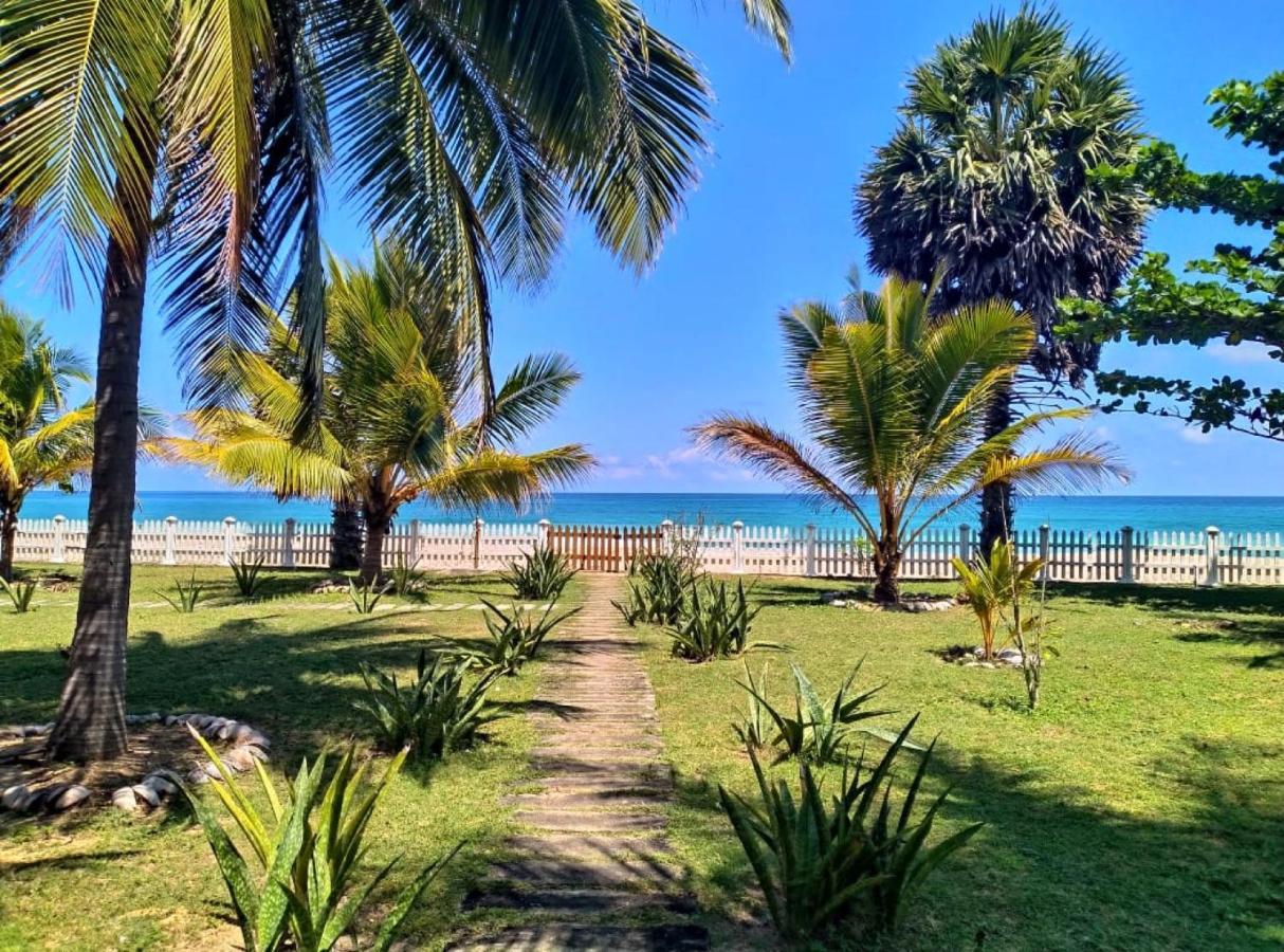 Pearl Oceanic Resort - Trincomalee Exterior foto